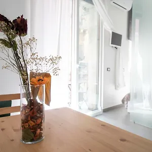 https://the-light-house-al-centro.taorminaitalyhotels.com